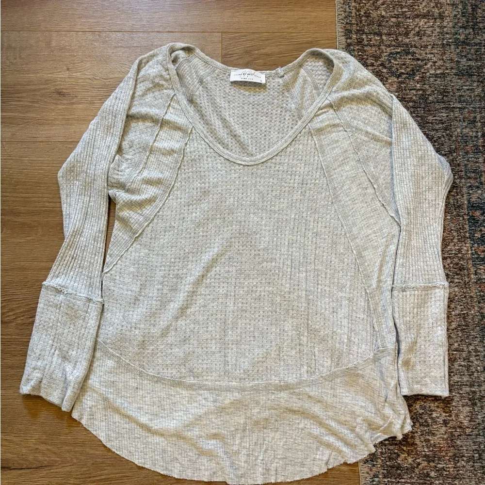Pink Lily Light Gray Scoop Neck Ribbed Long Sleeve Top - Picture 5 of 5